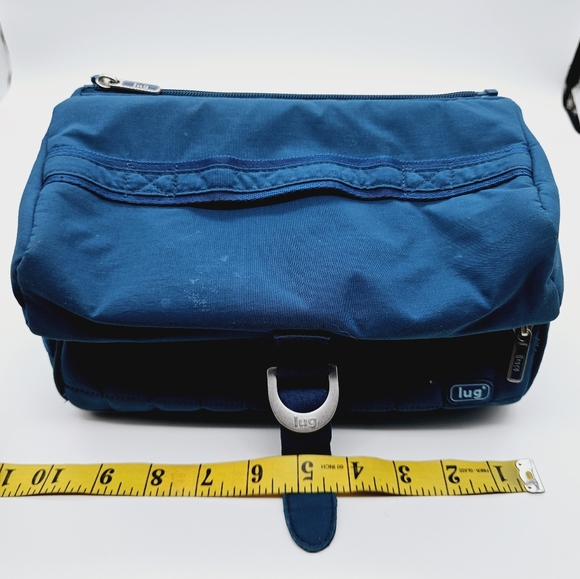 LUG | fliptop toiletry makeup case - Picture 9 of 9